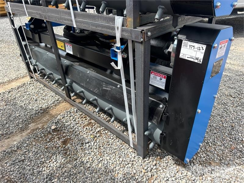Raytree RMSC78 78 in Skid Steer Power Rake (Unused Ancinho virador