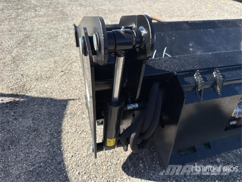  Raytree RPRB72 72 in 6 in 1 Power Rake Bucket (Unu Other components