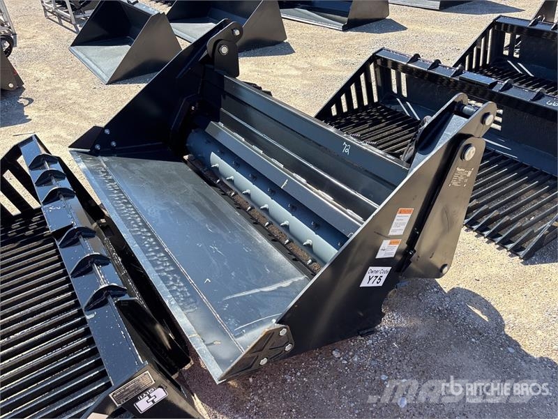  Raytree RPRB72 72 in Power Rake Skid Steer Bucket  Kašike / Korpe