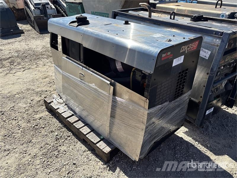  Red-D-Arc DX350 350 A Skid-Mounted Engine Driven W Зварювальні апарати
