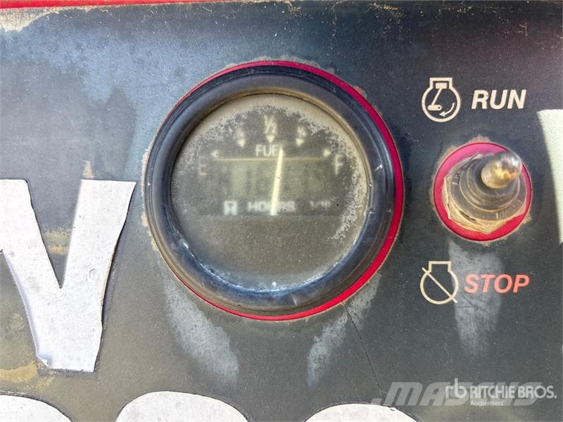 Red-D-Arc GX300 300 A Skid-Mounted Multi-Process E Soldadoras