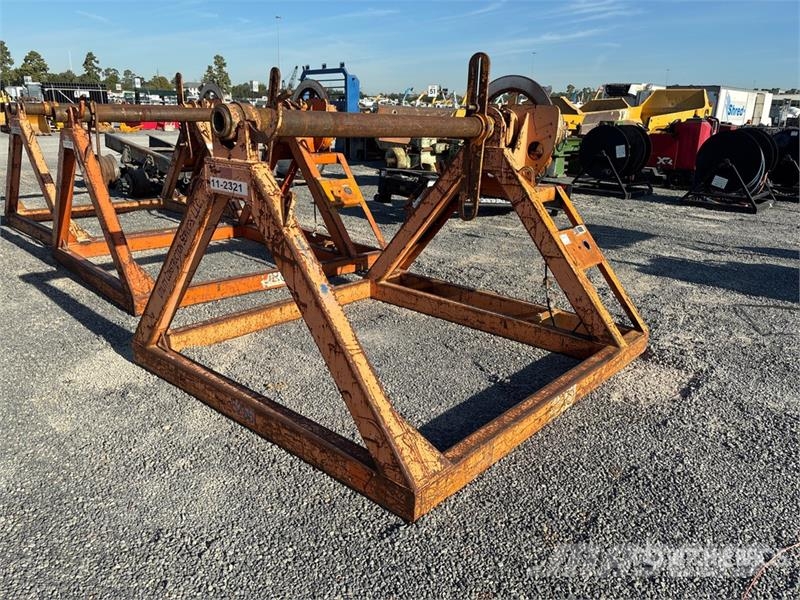 Reel Stand Pomožni stroji