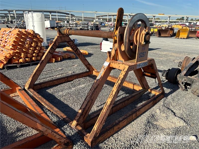 Reel Stand Pomožni stroji
