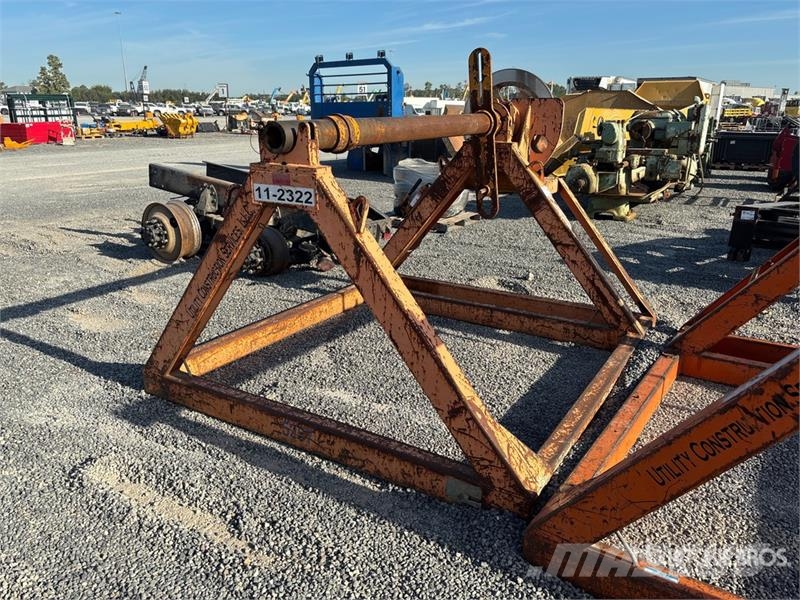 Reel Stand Pomožni stroji