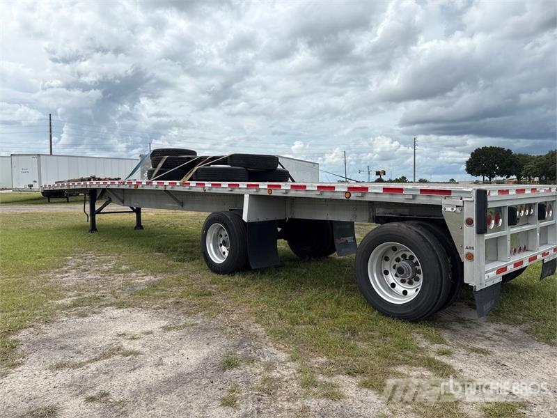 Reitnouer 48 ft T/A Spread Axle Flatbed Trailer Remorque ridelle
