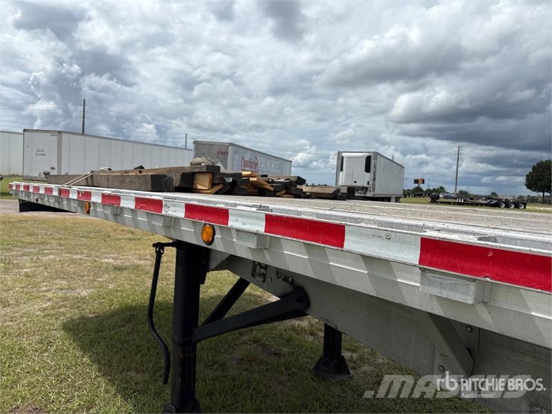 Reitnouer 48 ft T/A Spread Axle Flatbed Trailer Remorque ridelle
