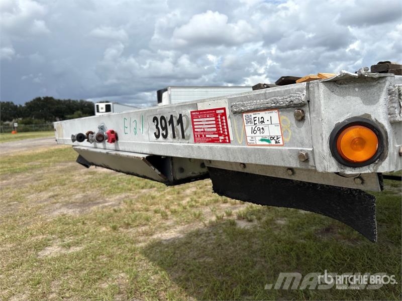 Reitnouer 48 ft T/A Spread Axle Flatbed Trailer Remorque ridelle