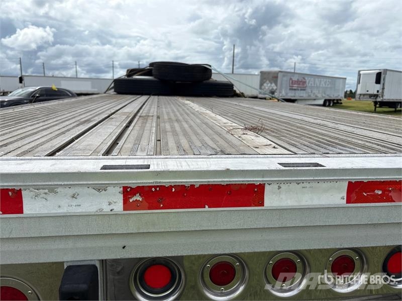 Reitnouer 48 ft T/A Spread Axle Flatbed Trailer Remorque ridelle