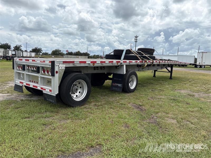 Reitnouer 48 ft T/A Spread Axle Flatbed Trailer Remorque ridelle