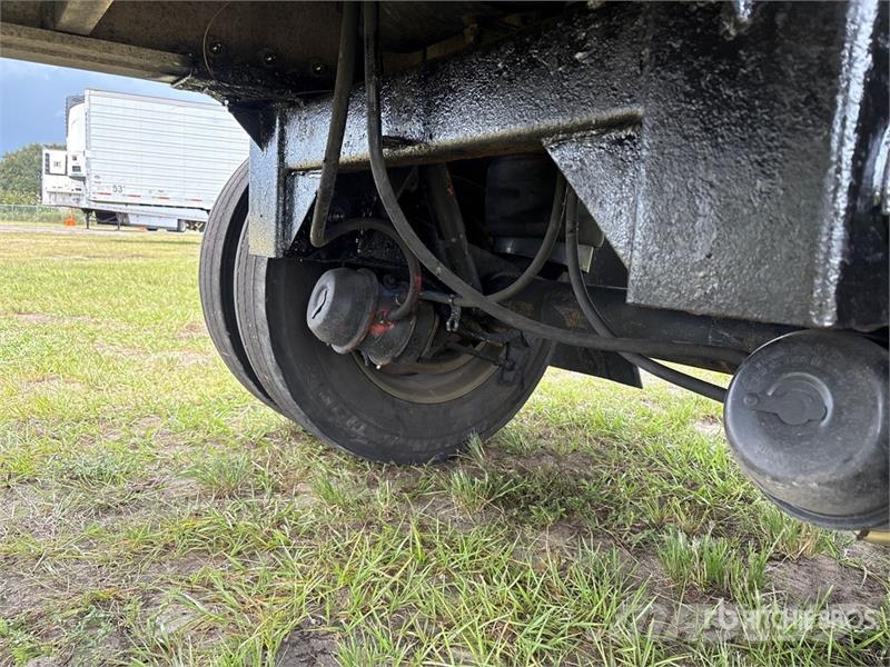 Reitnouer 48 ft T/A Spread Axle Flatbed Trailer Remorque ridelle
