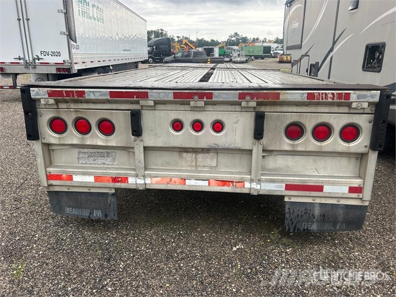 Reitnouer 53 ft S/A Flatbed Trailer (Inoperable) Platformas/izkraušana no sāniem