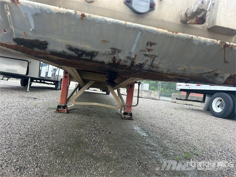 Reitnouer 53 ft S/A Flatbed Trailer (Inoperable) Platformas/izkraušana no sāniem
