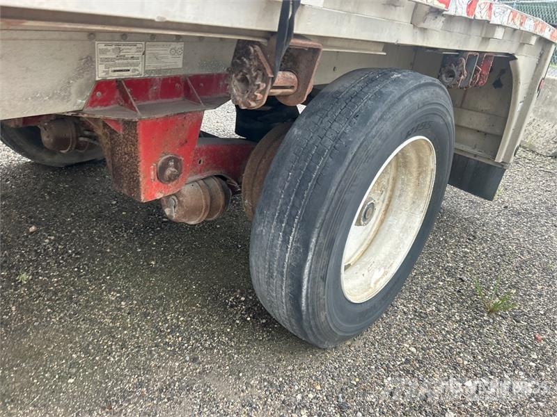 Reitnouer 53 ft S/A Flatbed Trailer (Inoperable) Flatbed/Dropside trailers