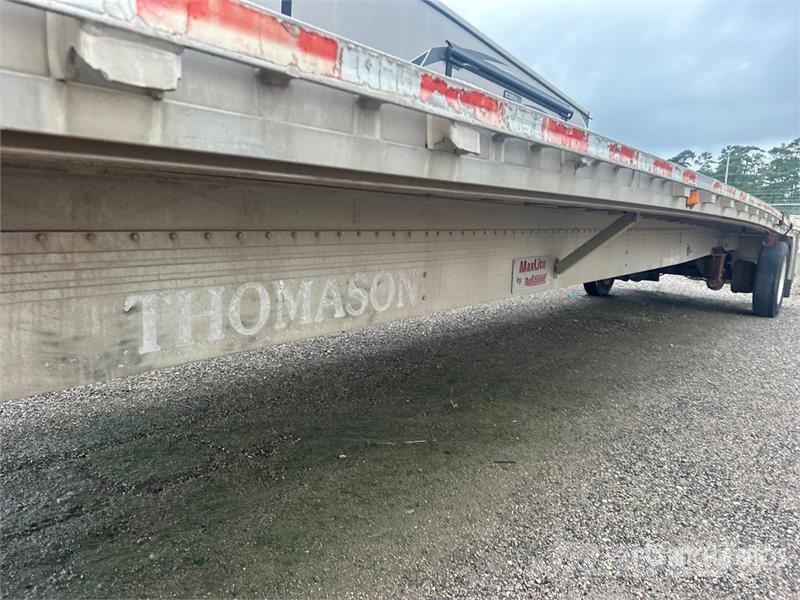 Reitnouer 53 ft S/A Flatbed Trailer (Inoperable) Flatbed/Dropside trailers