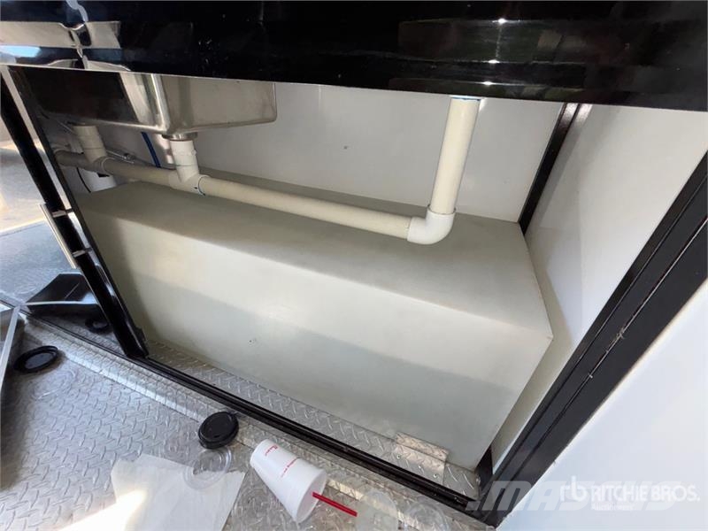  Rendon 16 ft T/A Food Concession Trailer Otros remolques