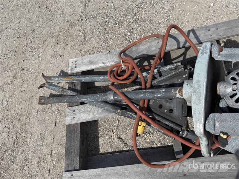  Rigid Tristand Vise その他部品