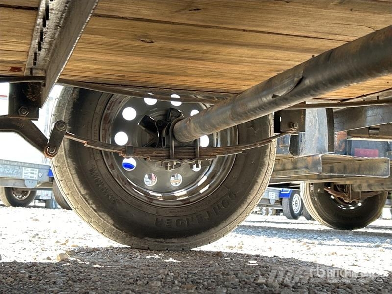  Road Boss 18 ft T/A Utility Trailer Citas piekabes
