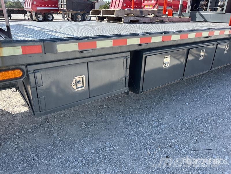 Road Boss Trailer Mfg. 48 ft T/A Step Deck Crane M 가공 장비