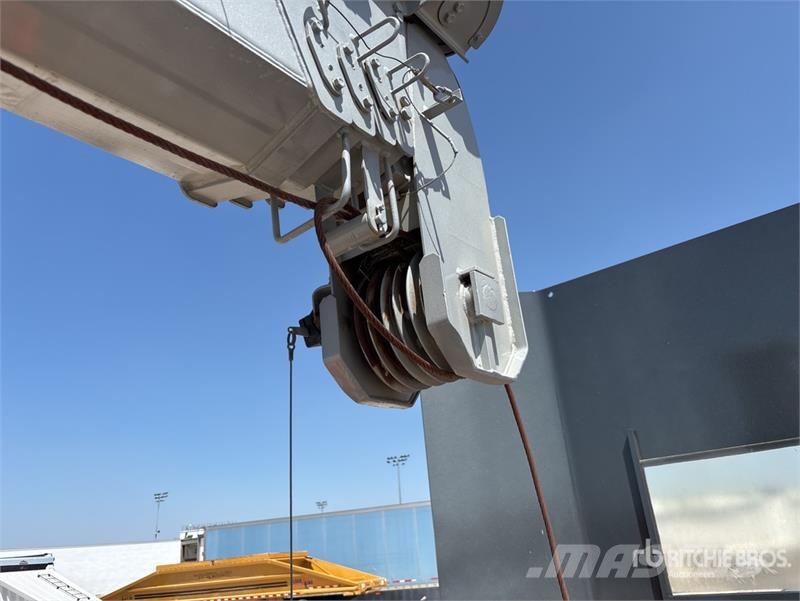Road Boss Trailer Mfg. 48 ft T/A Step Deck Crane M Processutrustning