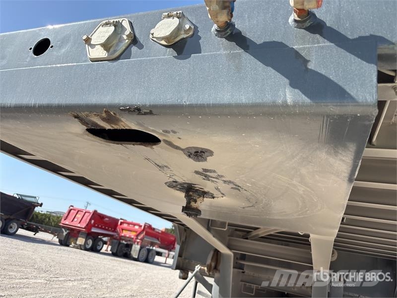 Road Boss Trailer Mfg. 48 ft T/A Step Deck Crane M 가공 장비