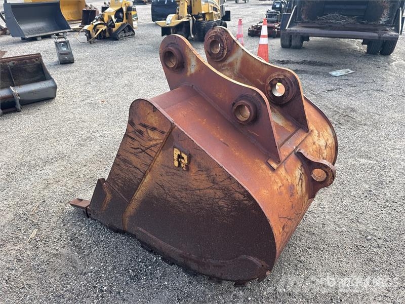 ROC EC160BKT60 42 in Digging Excavator Bucket دلاء