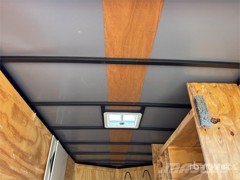  Rock Solid 12 ft T/A Enclosed Trailer Furgoonhaagised