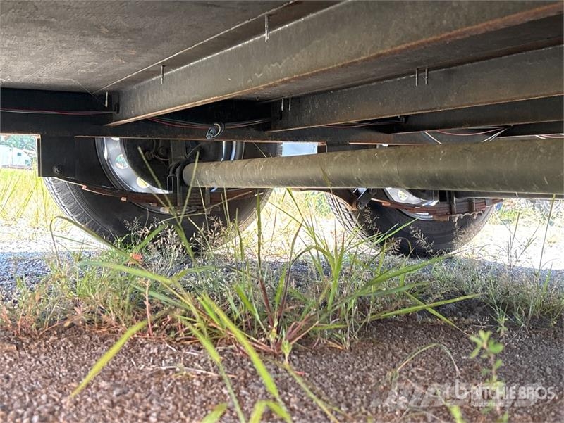  Rock Solid 12 ft T/A Enclosed Trailer Furgoonhaagised