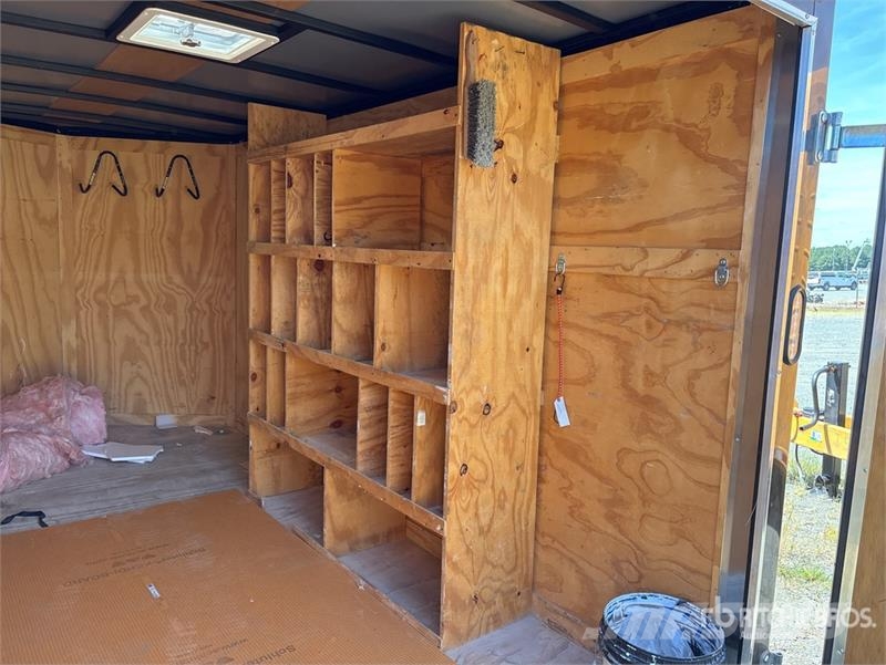  Rock Solid 12 ft T/A Enclosed Trailer Furgoonhaagised