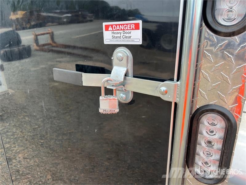 Rock Solid C7 x 16 16 ft T/A Enclosed Trailer Prikolice zabojniki