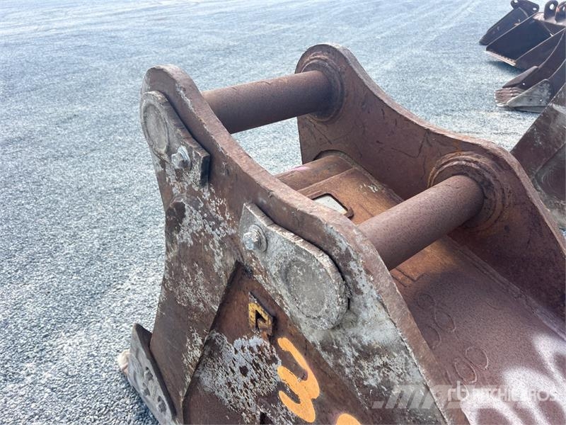 Rockland 24 in Digging Excavator Bucket - Fits Volvo EC300E Buckets