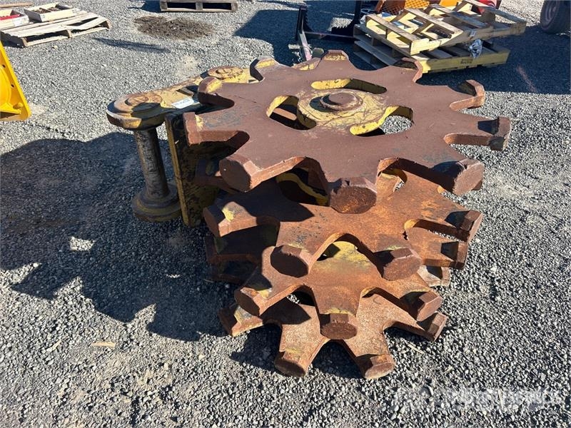 Rockland 36 in Excavator Compaction Wheel - Fits Cat 336 Drugi deli