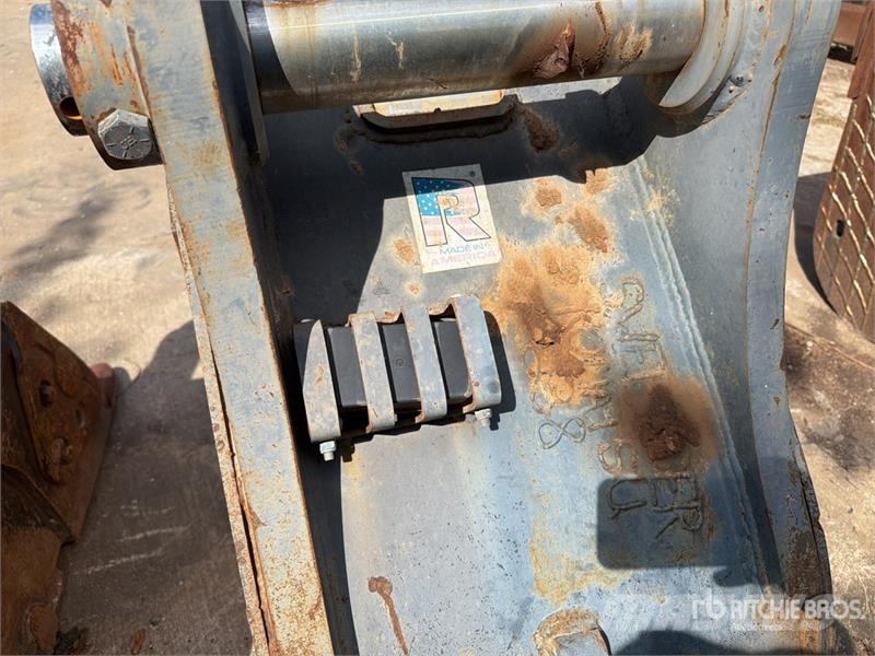 Rockland ESS-40/52 24 in .71 cyd Digging Excavator Bucket - Lopaty