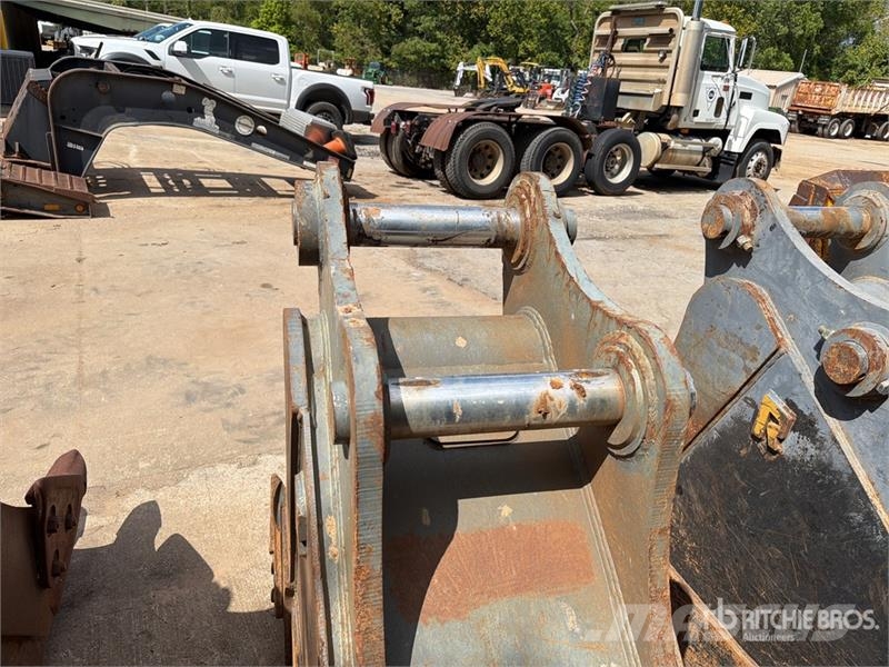 Rockland ESS40 24 in Digging Excavator Bucket - Fits Volvo Lopaty