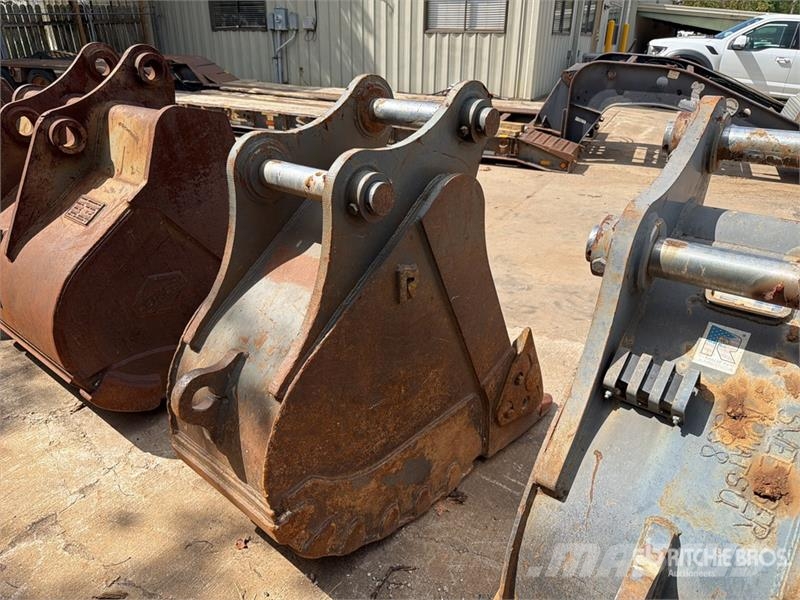 Rockland ESS40 24 in Digging Excavator Bucket - Fits Volvo Lopaty
