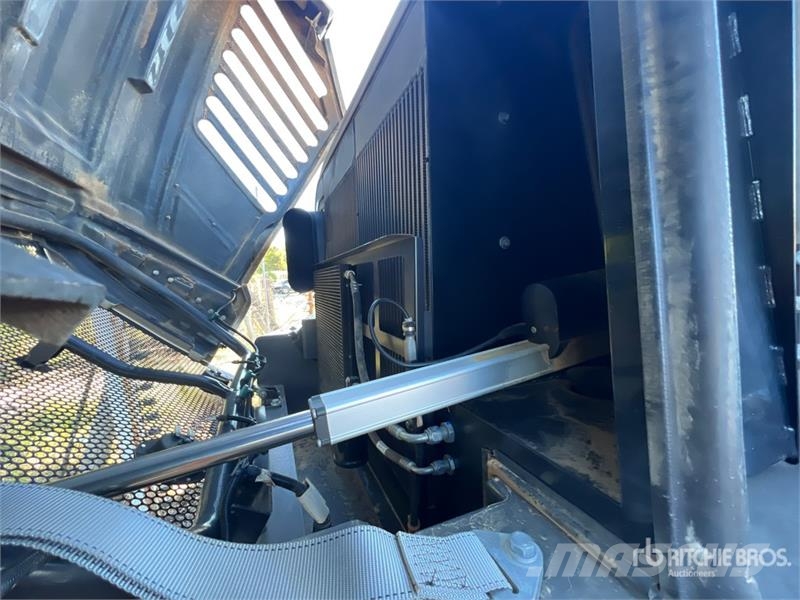 Rokbak RA30 Articulated Dump Truck Caminhão basculante articulado ADT