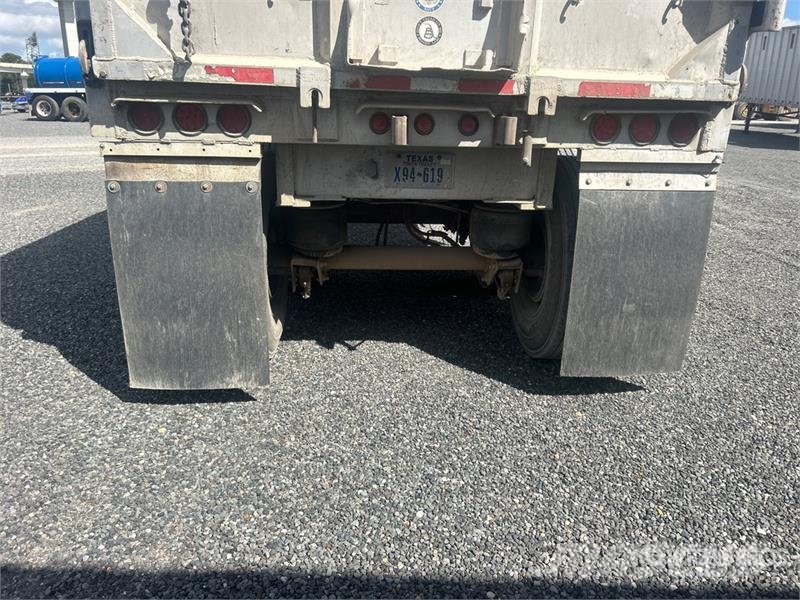 Rolls Bent 1140H6666 40 ft T/A Aluminum End Dump T Bañera