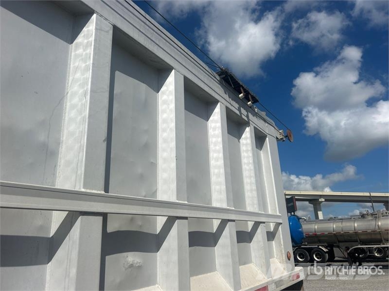 Rolls Bent 1140H6666 40 ft T/A Aluminum End Dump T Bañera