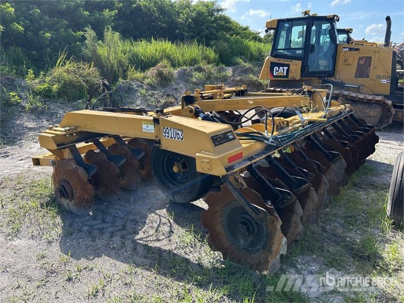 Rome AH-240 13 ft 0 in Offset Disc Harrow زحافات ساحقة