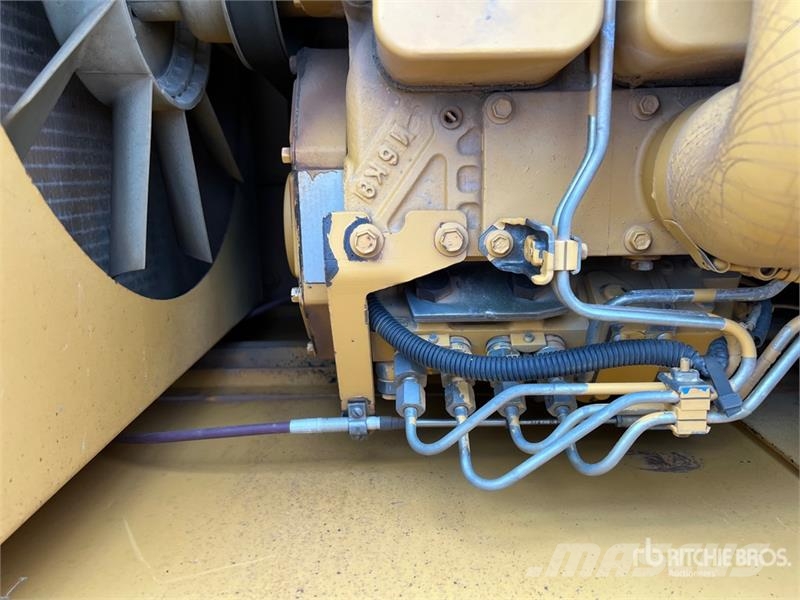 Rosco Tru-Pac 915 Pneumatikus kerekes hengerek