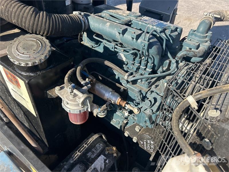 Rotair D185T41 185 cfm Mobile Air Compressor Compressori