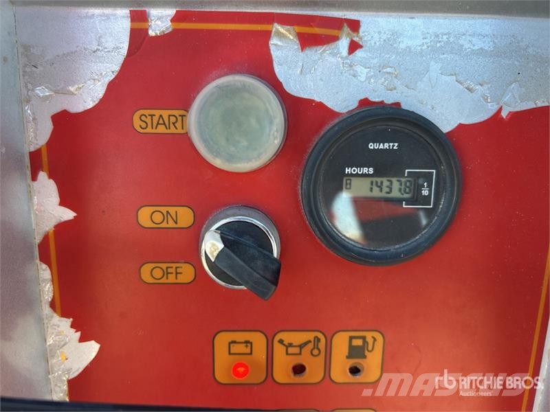 Rotair D185T41 185 cfm Mobile Air Compressor Compressori