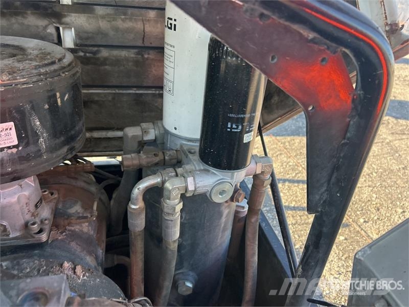 Rotair D185T41 185 cfm Mobile Air Compressor Compressori