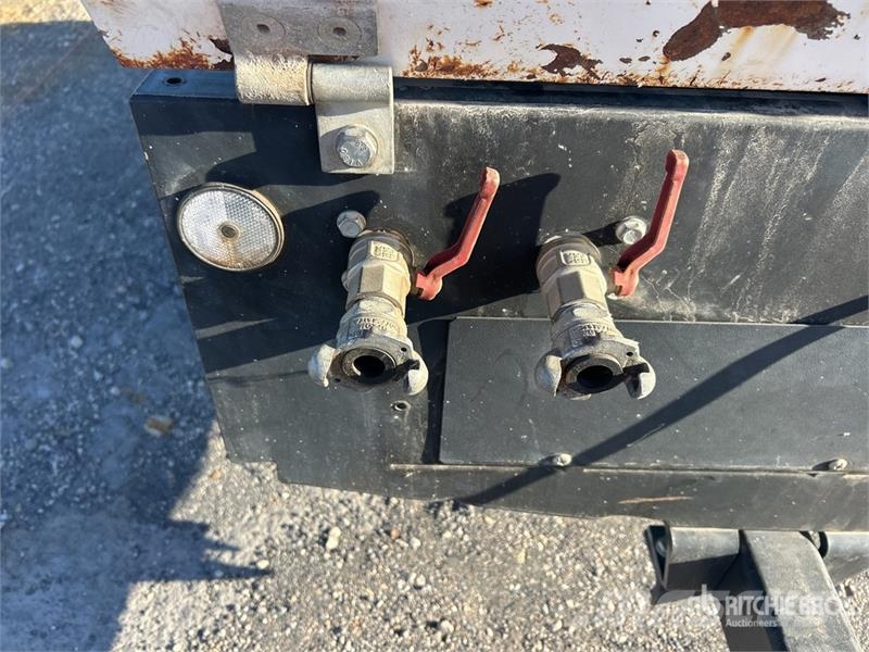 Rotair D185T41 185 cfm Mobile Air Compressor Compressori