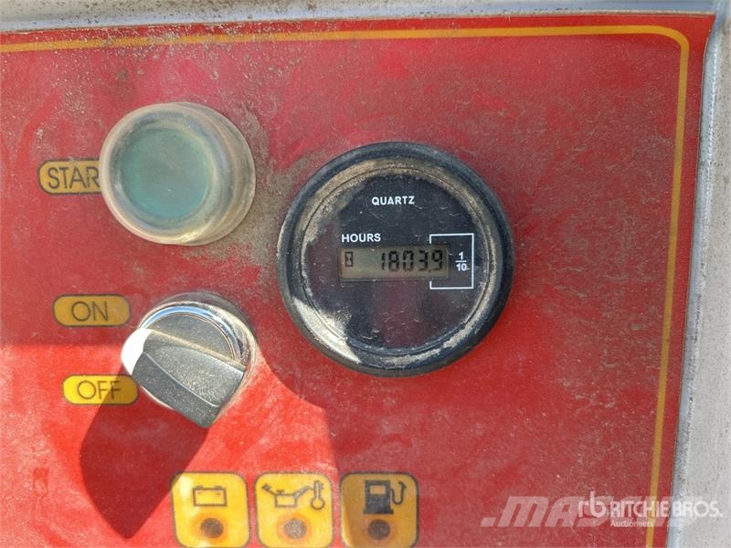 Rotair D185T4F 185 cfm Mobile Air Compressor Compressori