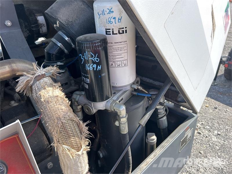 Rotair D185T4F 185 cfm Mobile Air Compressor Compressori
