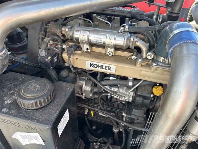 Rotair D185T4F 185 cfm Mobile Air Compressor Compressori