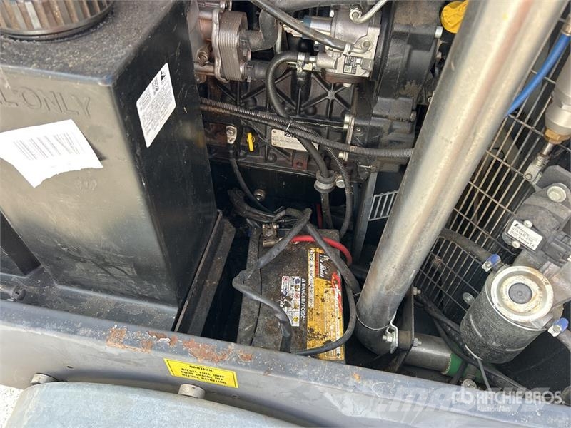 Rotair D185T4F 185 cfm Mobile Air Compressor Compressori