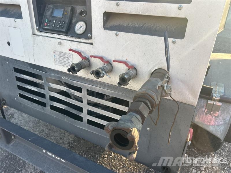 Rotair D400T4F 400 cfm Mobile Air Compressor Kompresszorok