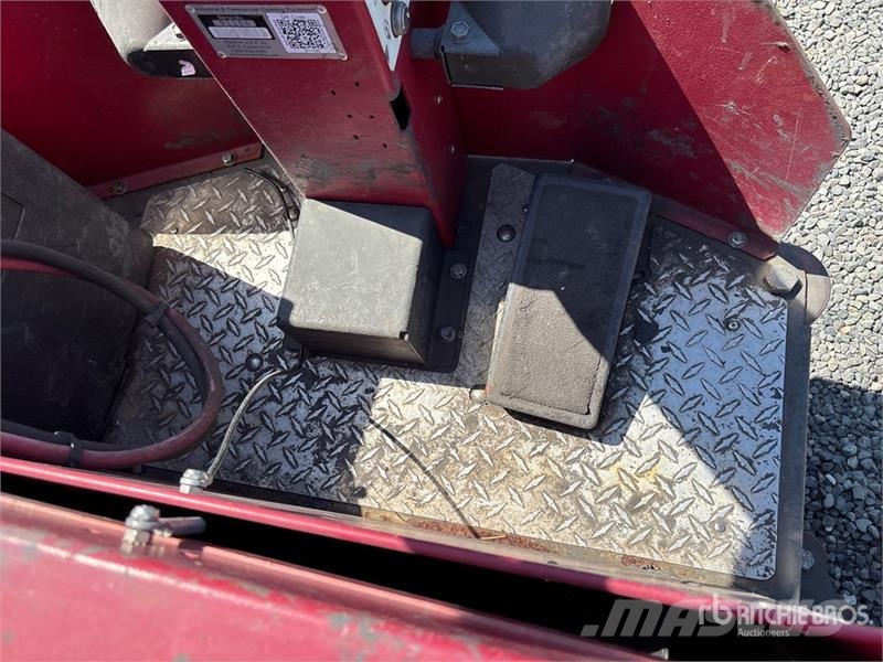 RPS Factory Cat XR Ride-On Electric Floor Sweeper Sonstige Erntemaschinen