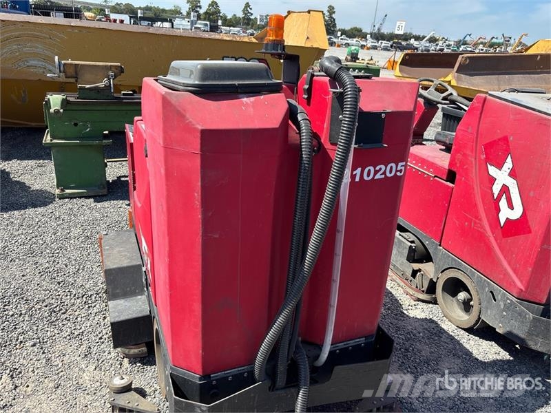 RPS Factory Cat XR46C-46 Ride-On Electric Floor Sw Sonstige Erntemaschinen